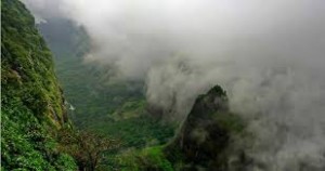 top 10 places to visit near pune