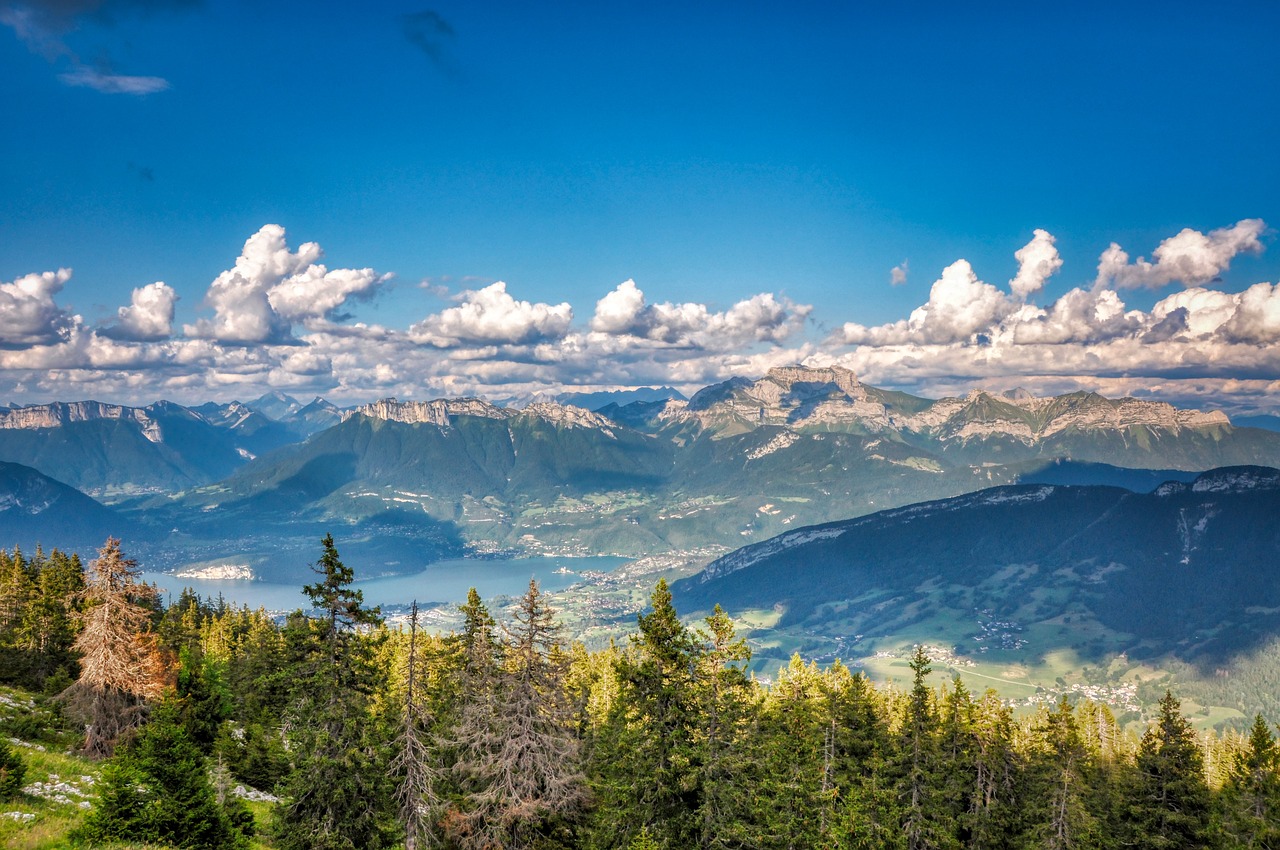 cities close to nature in France