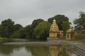 Historical places nearby Pune-Menawali